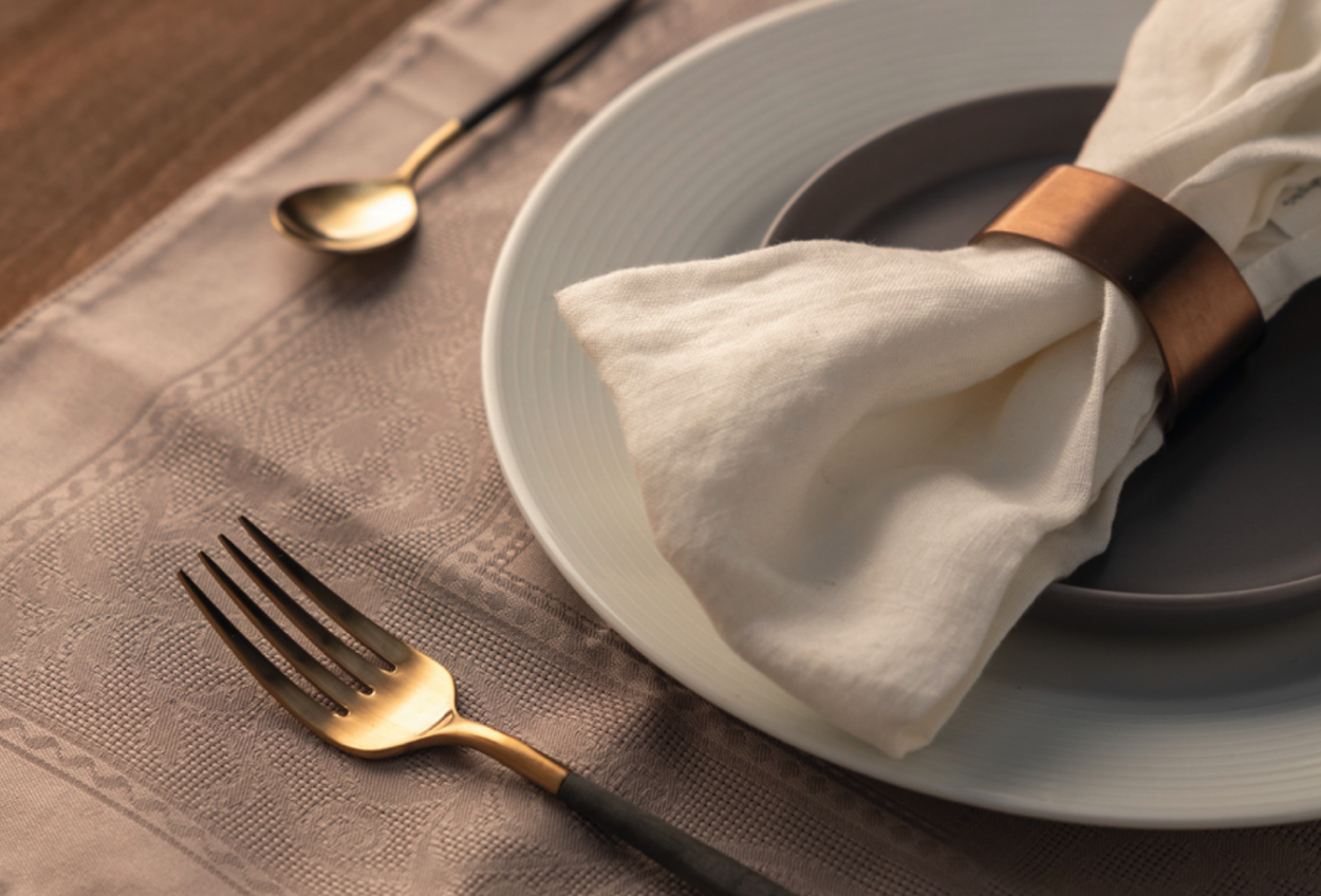 Elegancia Otoñal en la Mesa de tu restaurante